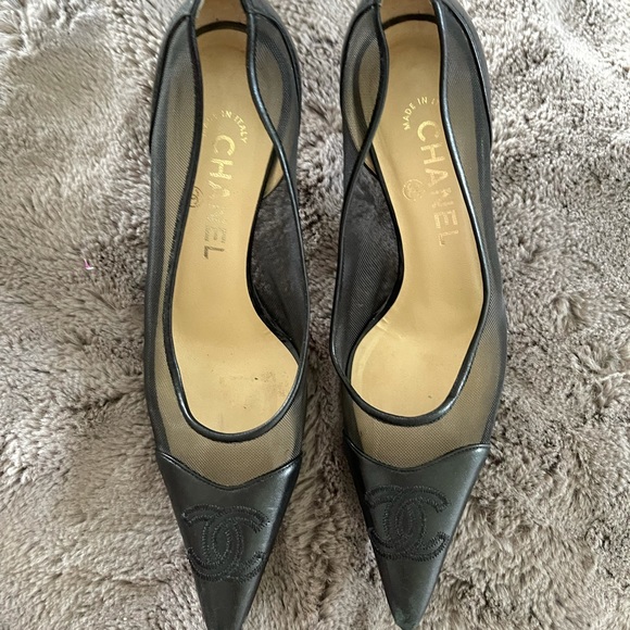 CHANEL Shoes - Chanel mini heel